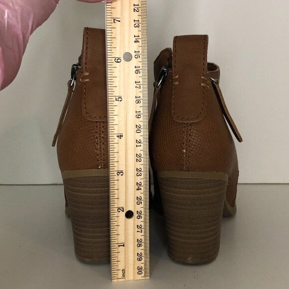 DV by DOLCE VITA Boots Women's Size 7 Brown Ankle Booties Faux Leather - Picture 5 of 14
